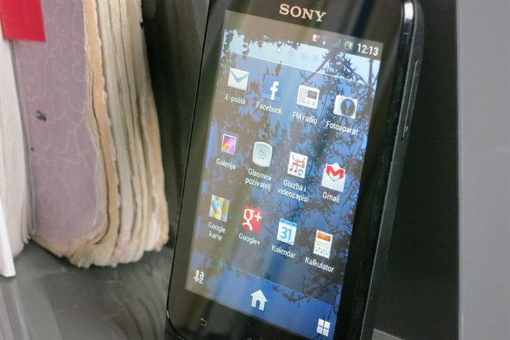 Sony Xperia Tipo (15).jpg